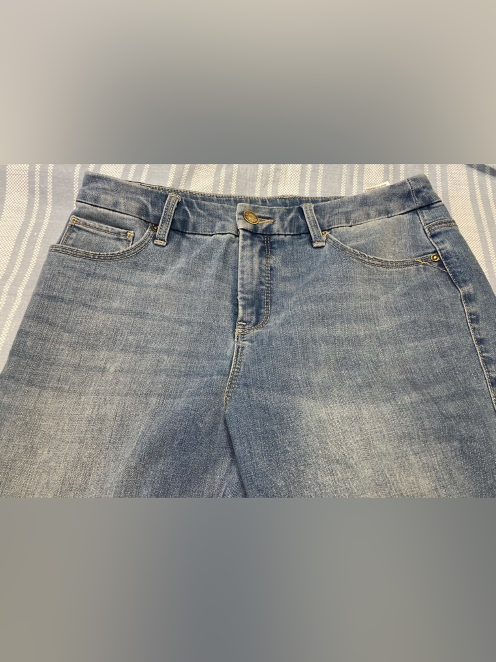 Chico's “So Slimming Girlfriend Slim Leg Ankle” blue denim pants. - Picture 5 of 7